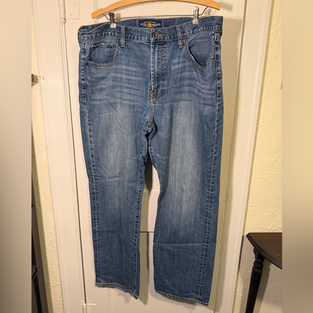 Lucky Brand Mens Relaxed Blue Denim Jeans